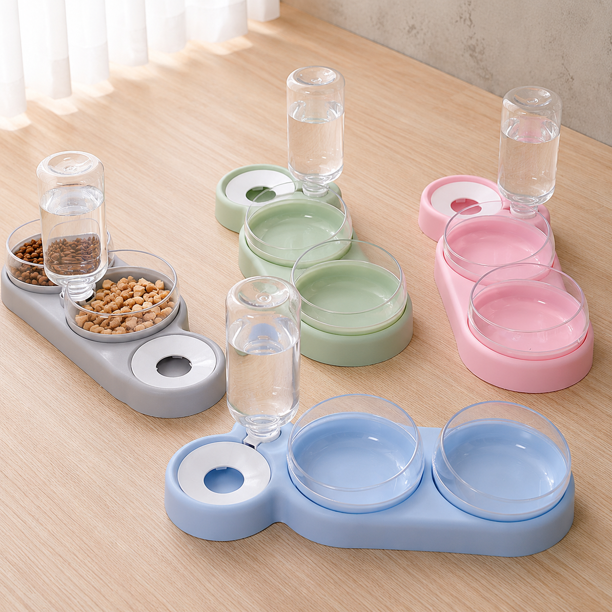 Dispenser automatico d'acqua con ciotola per cani e gatti